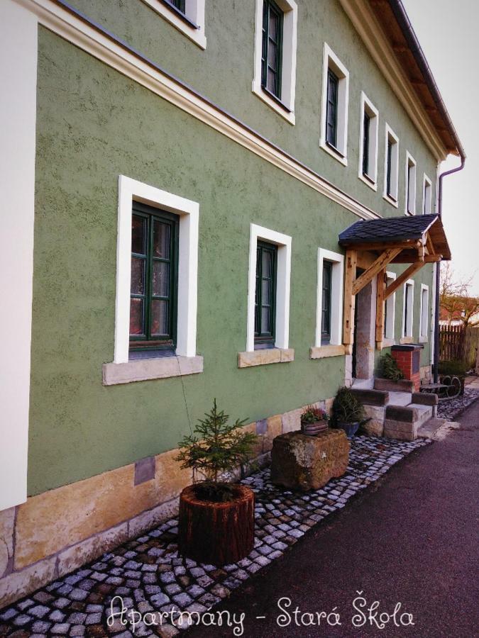 Apartmany Stara Skola Krasna Lipa Exterior photo